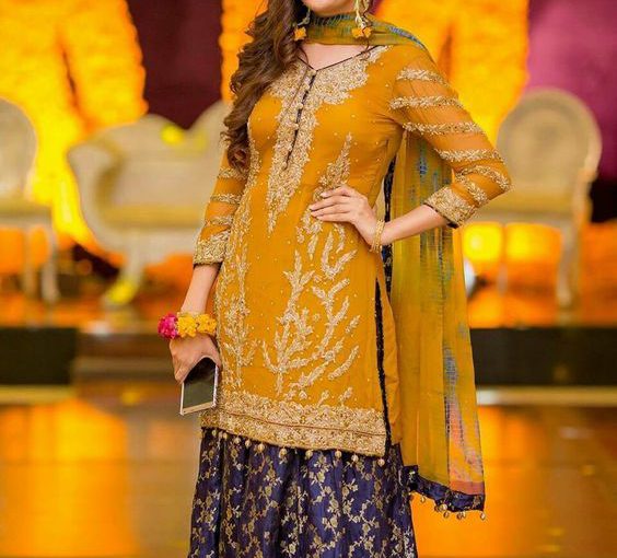 Bridal Mehndi Dresses Collection (5) | Pakistani mehndi dress, Latest bridal dresses, Asian bridal dresses